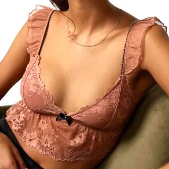 OUT FROM UNDER Chloe Lace Swiss Dot Romantic Bralette Light Sand Womens Medium - Picture 9 of 12